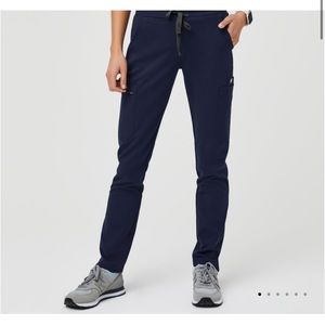 Navy FIGS Yola Skinny Scrub Pants - Size Medium Tall NWOT